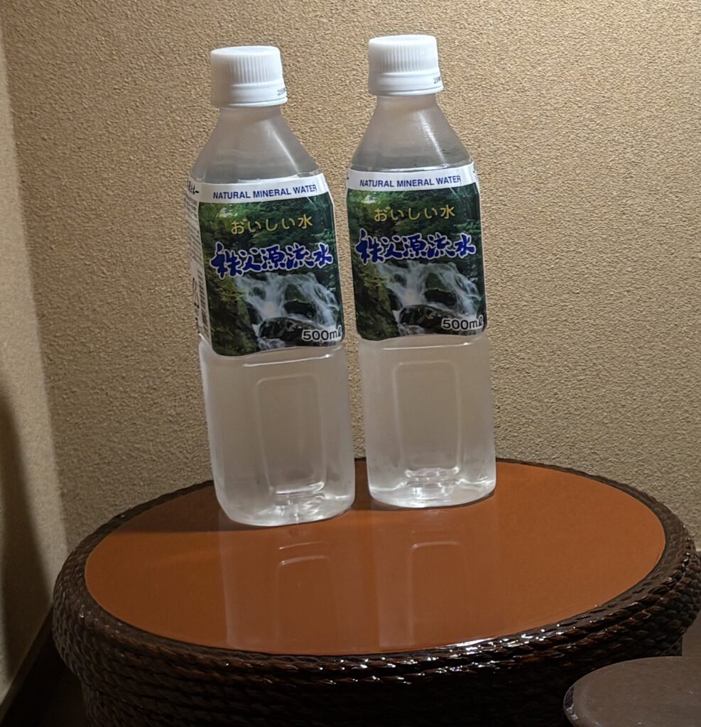 秩父源流水のペットボトル2本